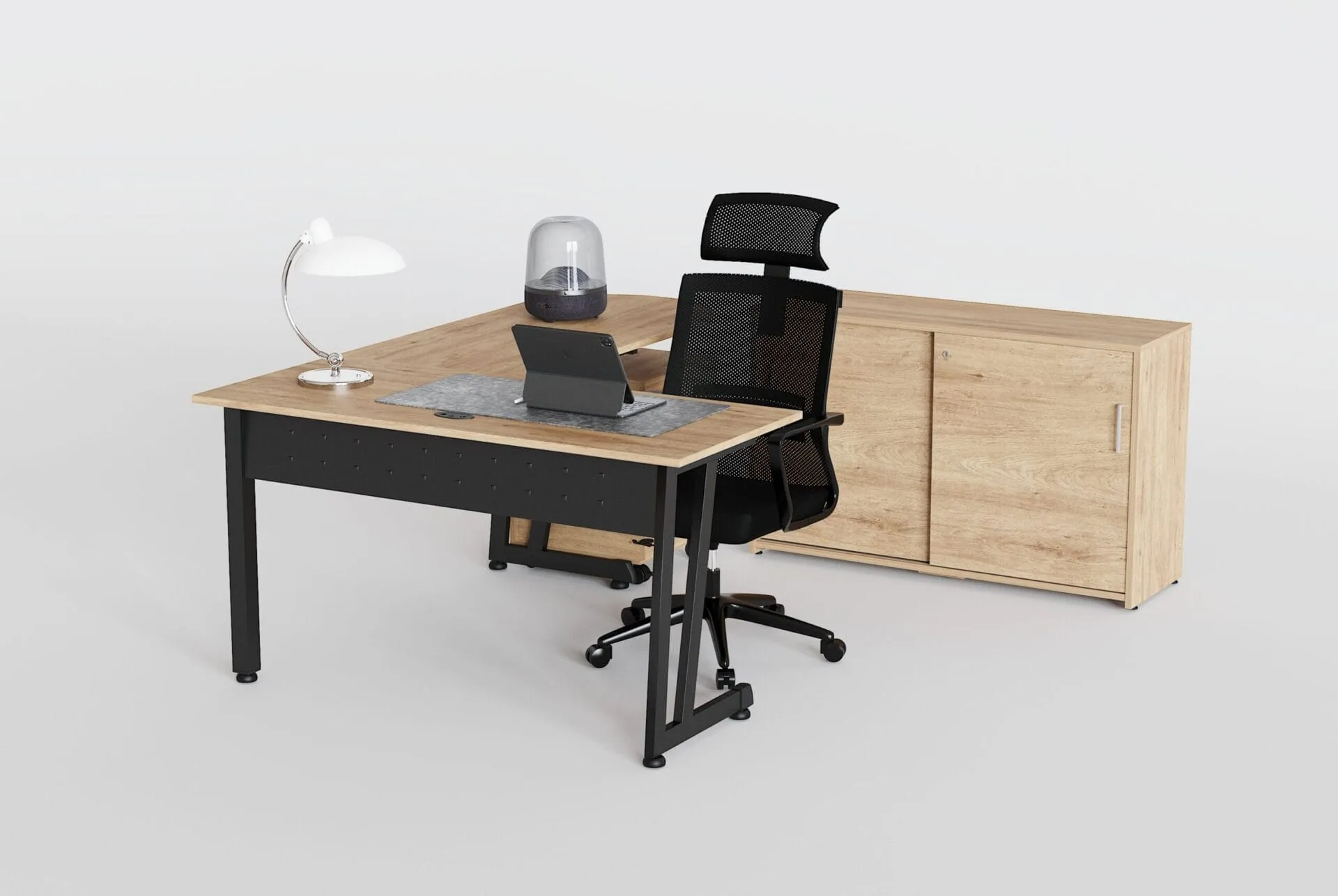 Esecutiva con credenza